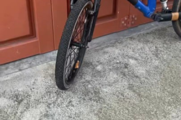 Hump-a-bike