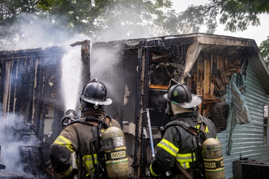 Marion County Fire Rescue tackles mobile home fire