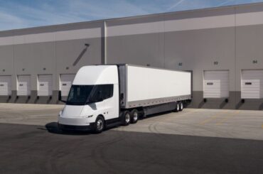 WattEV Orders 370 Tesla Semis and Expands MCS Charging Infrastructure