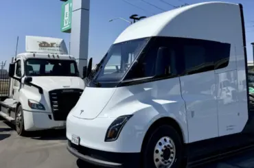 TSLA) Semi in the Dust