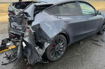 Tesla Model Y's integrity after it was rear-ended in I-5 Sacramento, California traffic