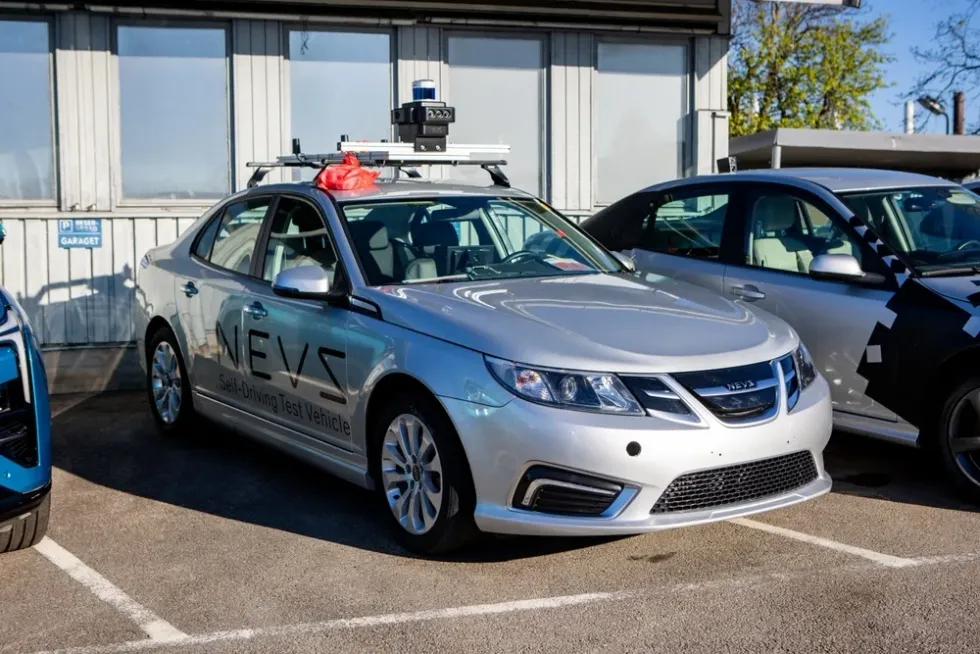 An autonomous Nevs 9-3 pre-production prototype