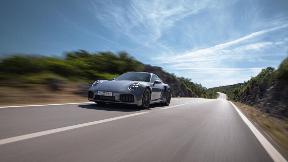 Porsche 911 Turbo S (2025)