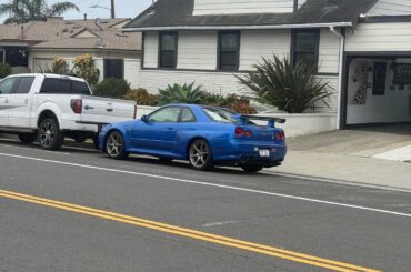 Right hand drive [Nissan R34 GTR]