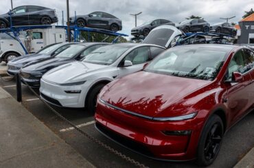 Tesla rare mistake prompts it to recall thousands of U.S. vehicles