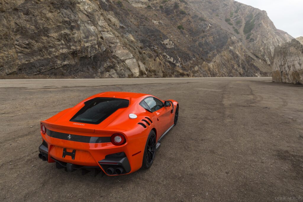 Rosso Dino F12tdf at Point Mugu. [OC] [3840x2560]