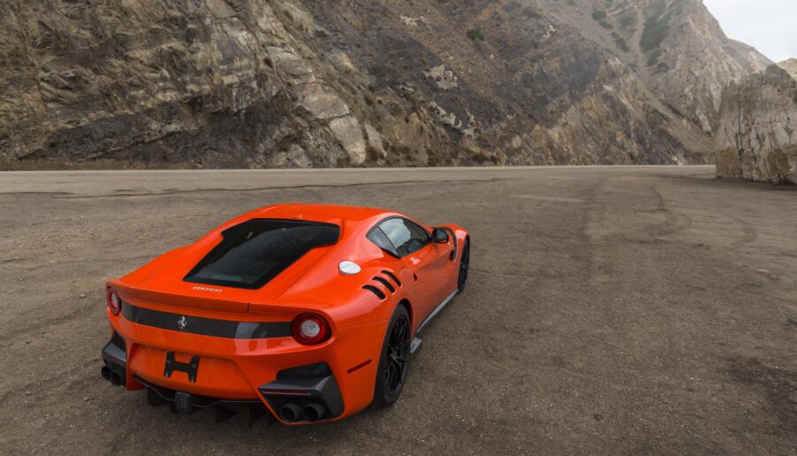 Rosso Dino F12tdf at Point Mugu. [OC] [3840×2560]