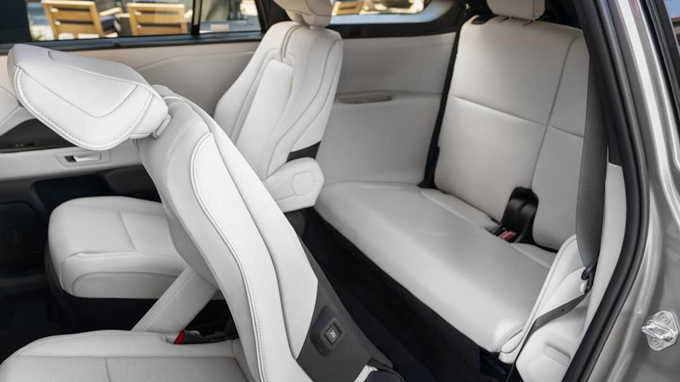 2027 Toyota HighlanderToyota