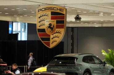 German sports car maker Porsche to cut 500 jobs