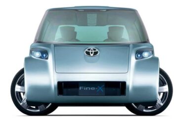 The Toyota Fine-X (also known as the Fine-T) is a  hydrogen fuel-cell concept car first unveiled at the 2005 Tokyo Motor Show. It is best known for its "crab-walking" ability and a 360-degree rotation feature, allowing it to turn on its own axis.
