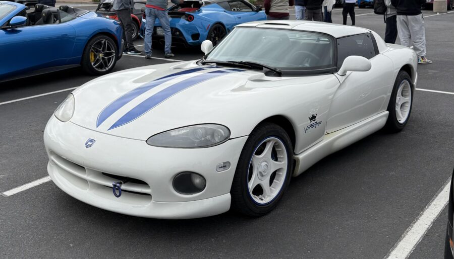 Dodge Viper RT/10 [3497×3497]