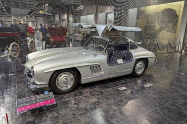 Mercedes 300SL. Toyota Car museum, Nagoya Japan. (2560x1920)
