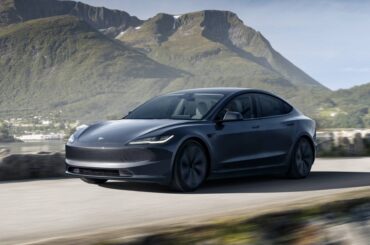 Tesla Reduces Model 3 Premium RWD Battery Warranty in Canada