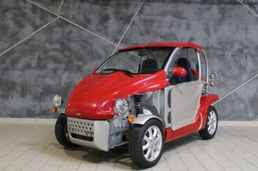 Ligier Be Up Is a small two-seat micro car designed by Giorgetto Giugiaro in 2002, powered by a two-cylinder 505cc (15hp) engine with a CVT transmission. Produced until 2013 but was not commercially successful with undisclosed numbers produced.