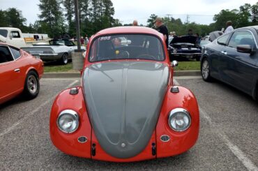 What 500 horsepower looks like in a 1,650 pound Volkswagen Beetle looks like