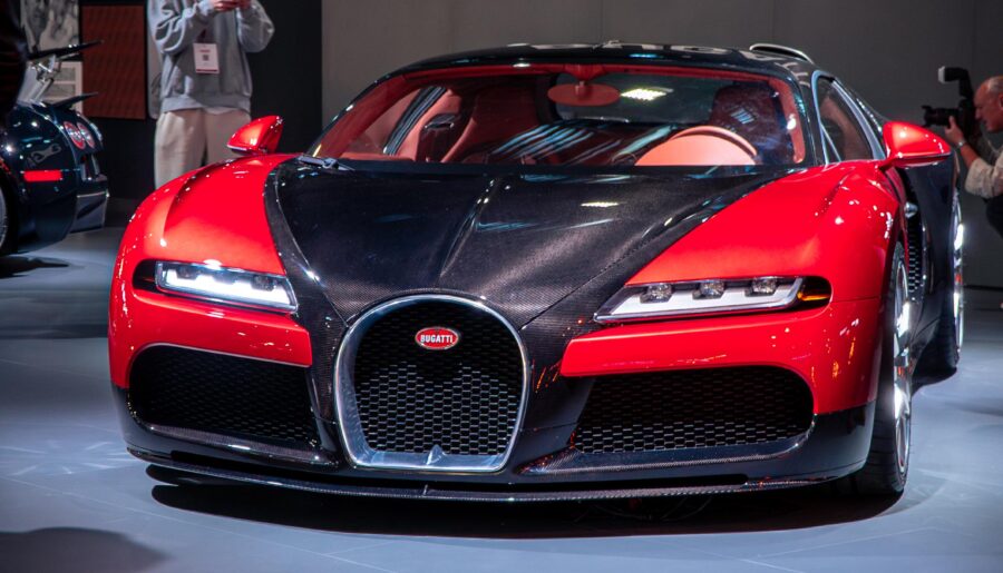 Bugatti Veyron “Restomod” [2384×2980]