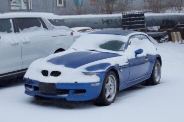 [Multi] during a snowfall in Vladivostok, Russia
