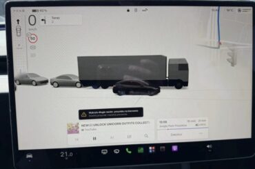Tesla begins factoring international designs in Full Self-Driving visualization