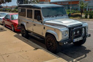 Two for Tuesday [Land Rover Defender, BMW M6]