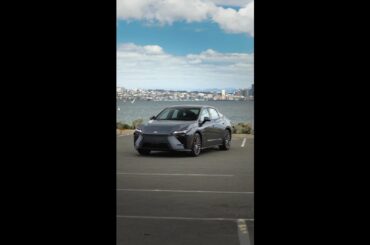 The Lexus ES, From Coast to City