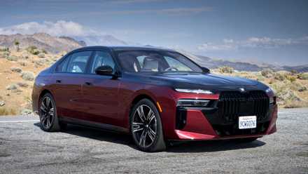 2024 BMW 7 Series Front TQ
