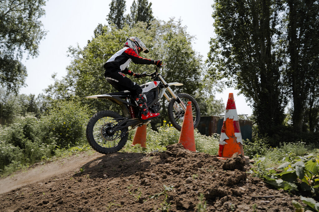 X-Line Experience - THE PACK - Electric Motorcycle News