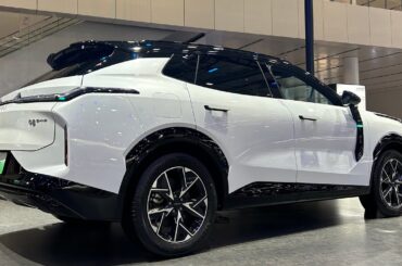 Lynk & Co 08 EM-P Plug-in Hybrid (PHEV) SUV