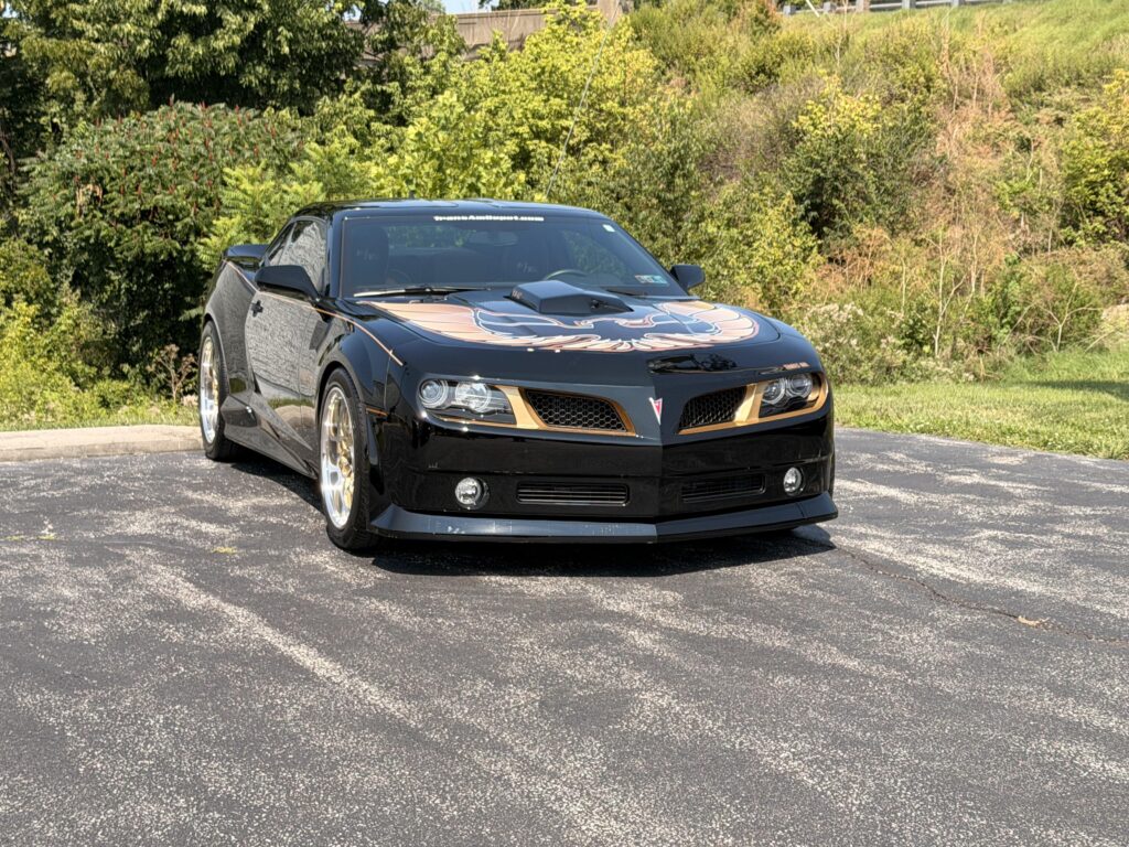 Pontiac Trans Am Bandit [4032x3024]