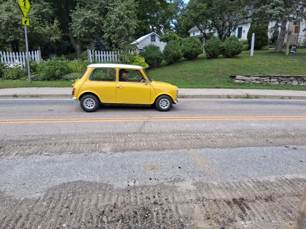 Mini