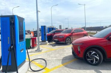 EV charging infrastructure at expressway rest stops to be completed by 2027