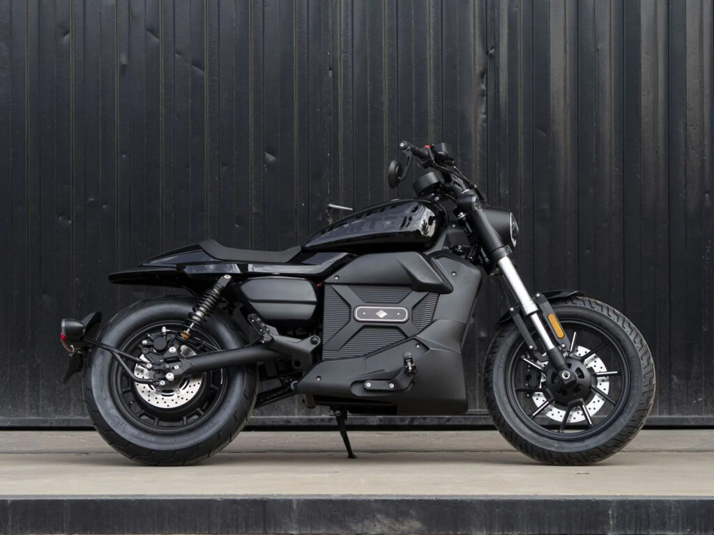 Velca Vortex Black Edition - THE PACK - Electric Motorcycle News
