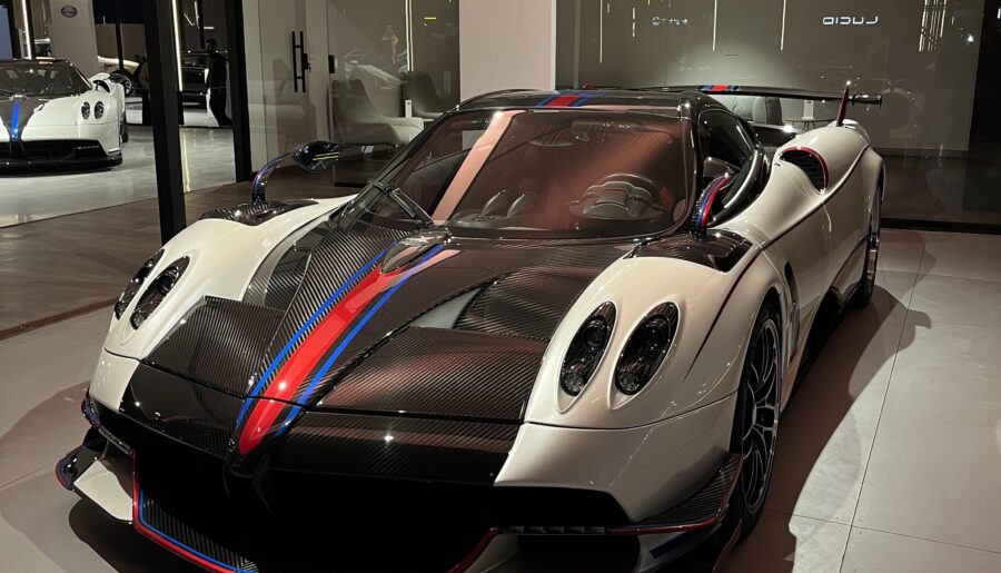 Pagani Huayra BC Roadster (3024×4032)