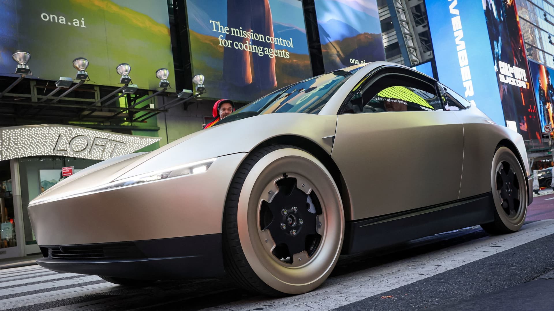 tesla-teases-no-steering-wheel-no-pedals-ahead-of-cybercab-update