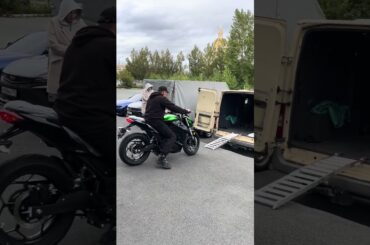 Classic Z1000 Style Electric Motorcycle Delivery #electricmotorcycle #factory