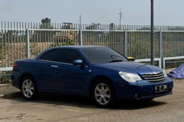 Saw this [Chrysler Sebring Convertible] in Indonesia. An unusual sight here.