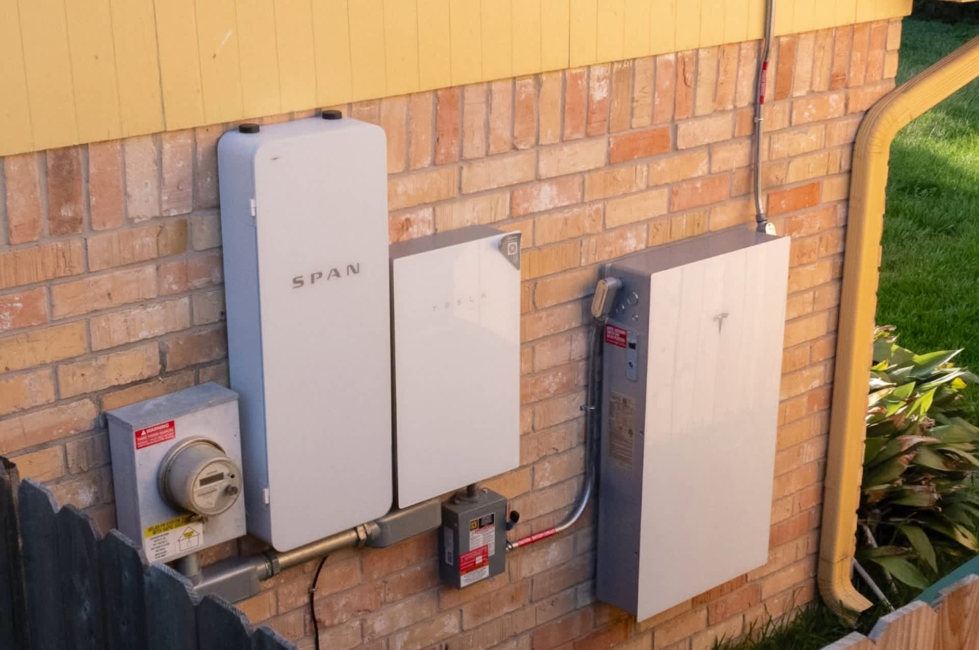 Sunrun, Tesla tap 140,000 home batteries in California heat wave, send record 580 MW Sunrun, Tesla tap 140,000 home batteries in California heat wave, send record 580 MW