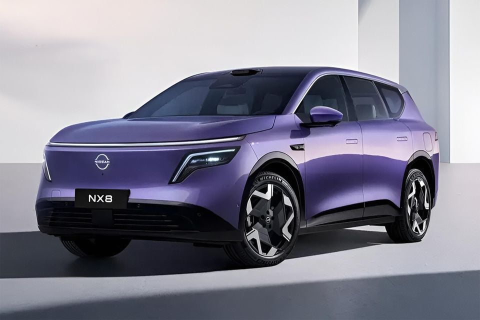 2026_Nissan_NX8_front_three_quarter